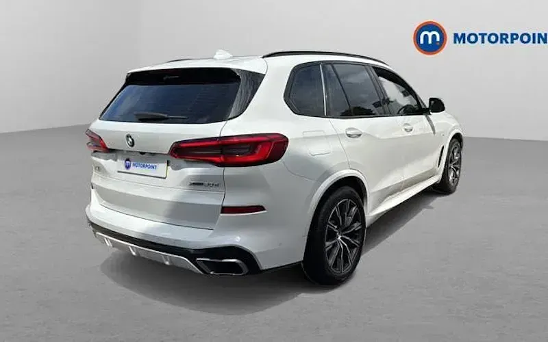Used BMW X5 M Sport 265 HP (194 kW) 2019 White SUV