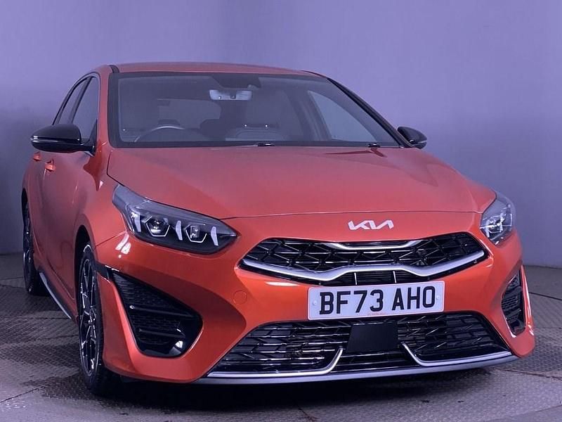 Used Kia Ceed GT-Line 158 HP (116 kW) 2023 Orange Hatchback