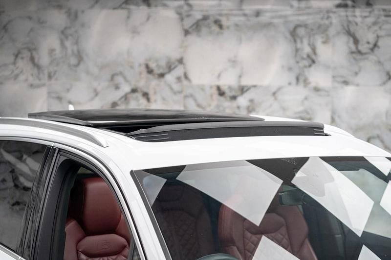 Used Audi SQ7 Comfort 507 HP (372 kW) 2021 White SUV