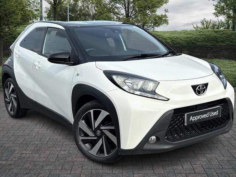 White Used 2023 Toyota Aygo Hatchback | £12,461 (Fair price) - Image 1/4