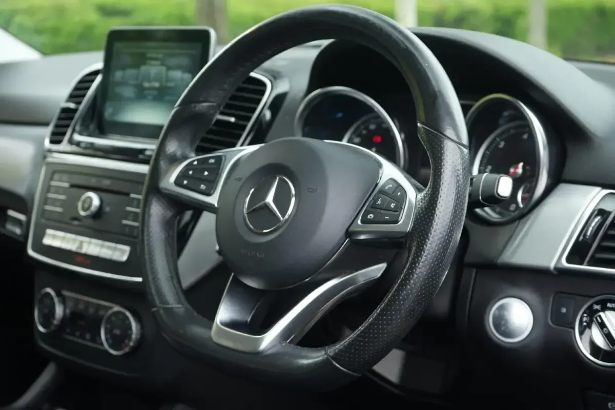 Usado Mercedes GLE350 AMG line 2017 Cinzento Carrinha