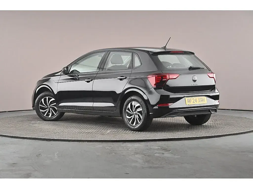 Used VW Polo 80 HP (58 kW) 2024 Hatchback