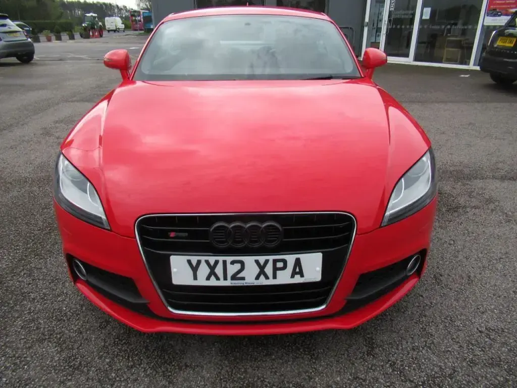 Used Audi TT S-Line 160 HP (117 kW) 2012 Red Coupe