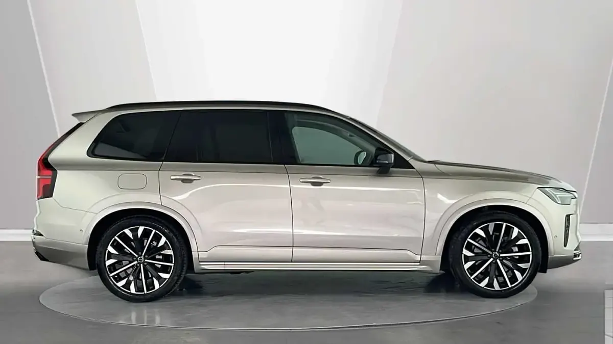 Used Volvo XC90 Plus 247 HP (181 kW) 2026 SUV