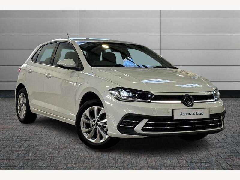 Purewhite New 2024 VW Polo Style Hatchback | £17,991 (Good price) - Image 1/4