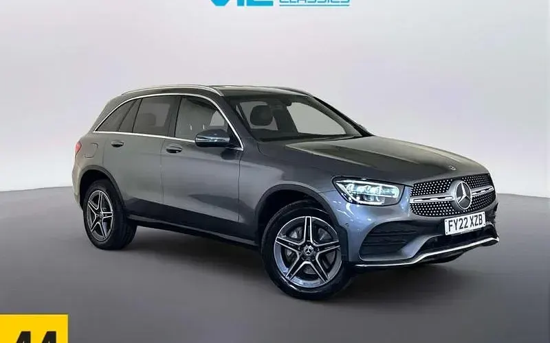 Usado Mercedes GLC300e AMG line 306 HP (225 kW) 2022 Carrinha