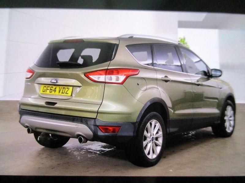 Used Ford Kuga Titanium 180 HP (132 kW) 2014 Green SUV