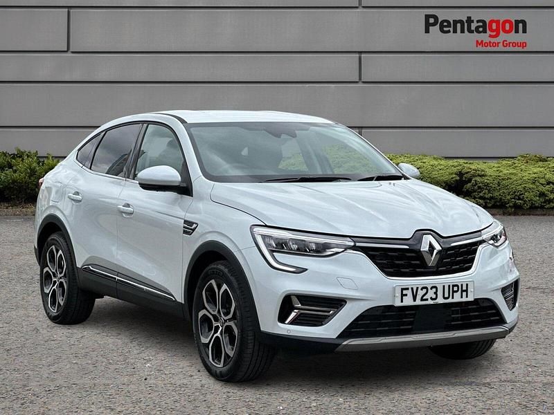 Id metallic pearl white Used 2023 Renault Arkana Techno SUV | £20,795 (Expensive) - Image 1/1