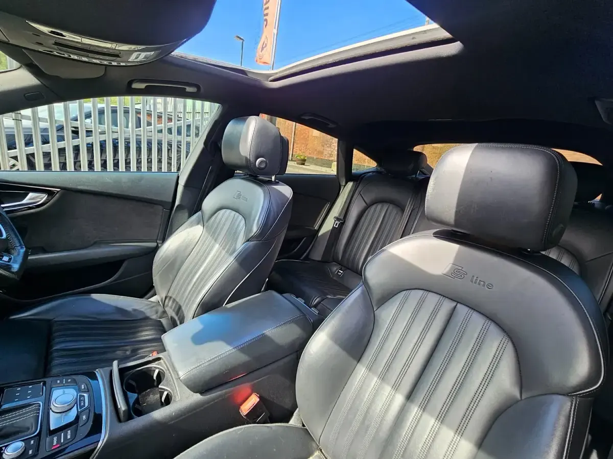 Used Audi A7 Black Edition 2017 White Hatchback
