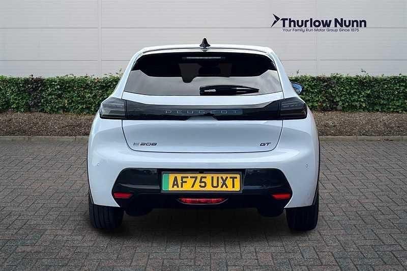 Used Peugeot e-208 Premium 114 kW (156 HP) 2025 White Hatchback