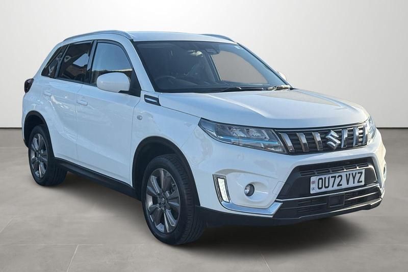 White pearlescent Used 2022 Suzuki Vitara SZ-T Estate | £15,995 (Fair price) - Image 1/3