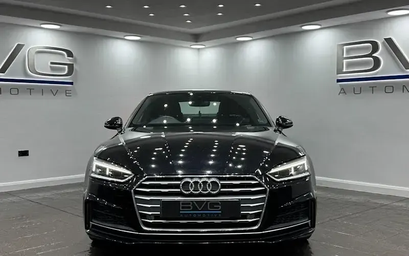 Używany Audi A5 S-Line 190 KM (139 kW) 2019 Czarny Coupe