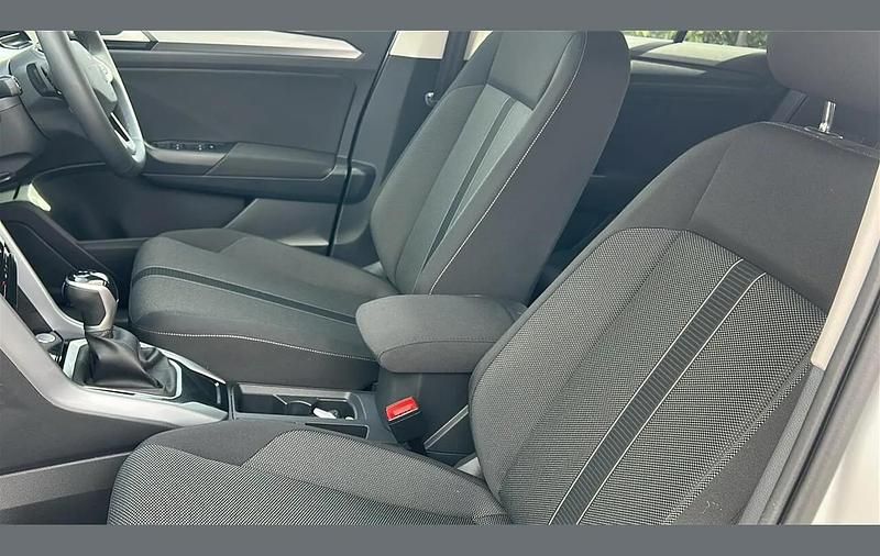 Used VW T-Roc Match 150 HP (110 kW) 2025 White SUV