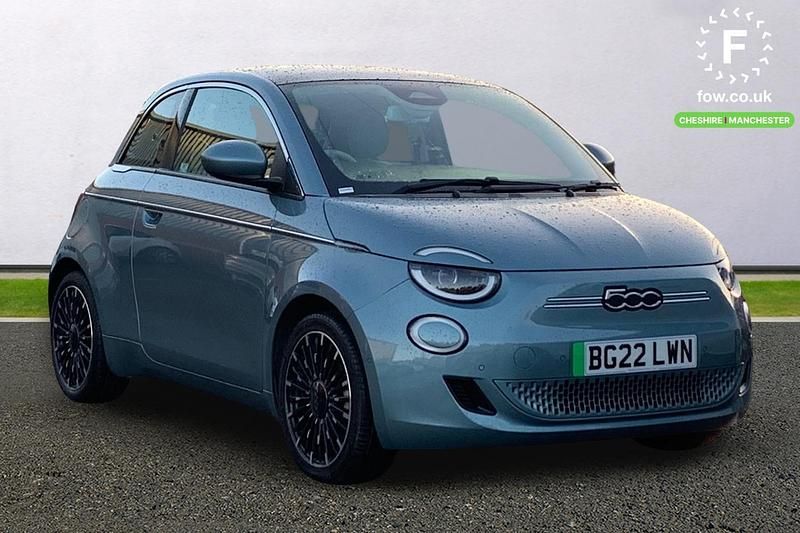 Blue Used 2022 Fiat 500e La Prima Hatchback | £14,999 (Fair price) - Image 1/4