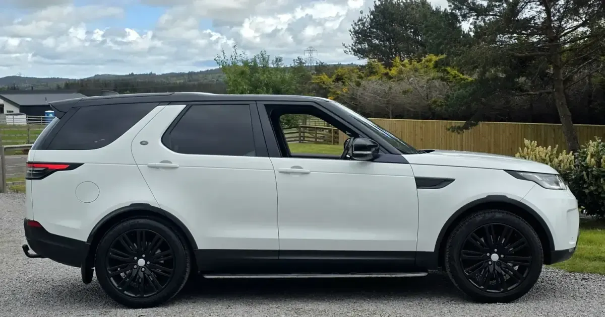 Gebraucht Land Rover Discovery 5 SE 258 PS (189 kW) 2017 Weiß SUV