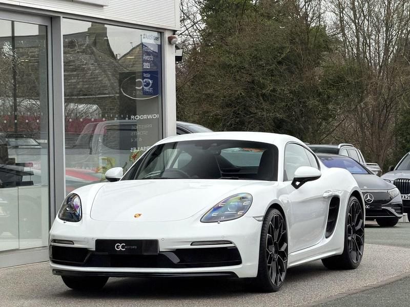 Used Porsche 718 Cayman 350 HP (257 kW) 2020 White Coupe
