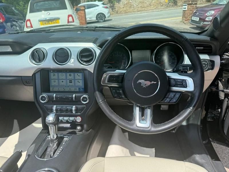 Image 3/4