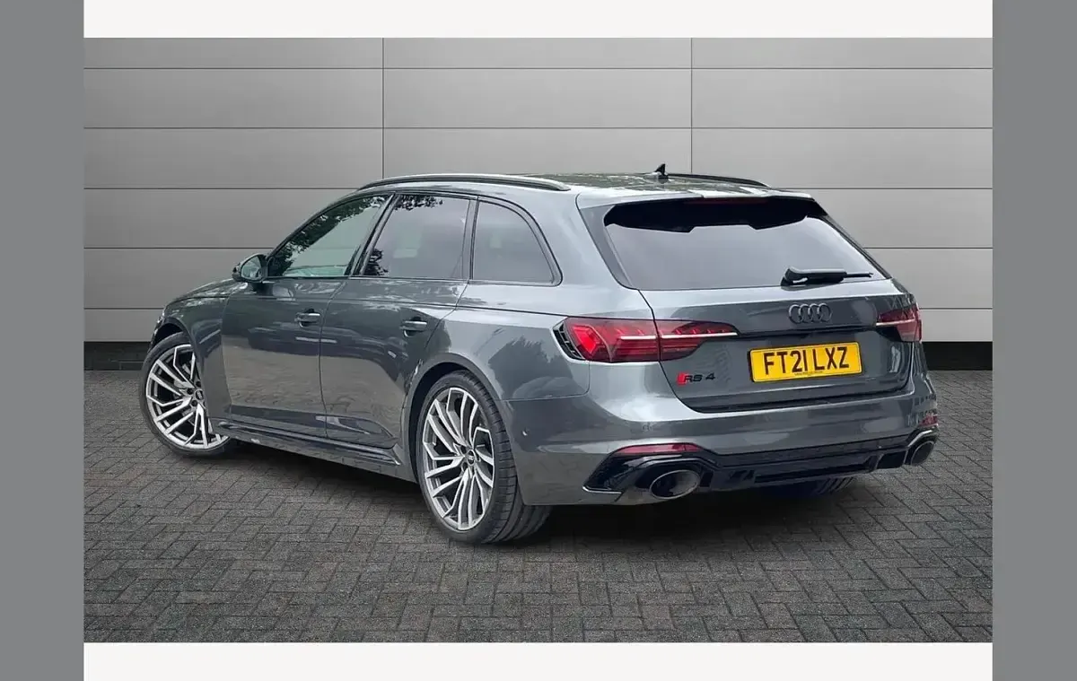 Used Audi RS4 Advanced 450 HP (330 kW) 2021 Grey Estate