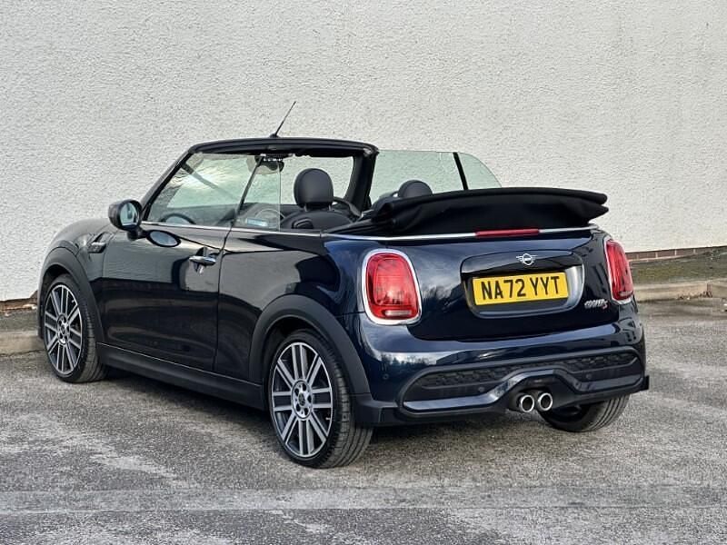 Used Mini Cooper S Exclusive 176 HP (129 kW) 2022 Black Hatchback