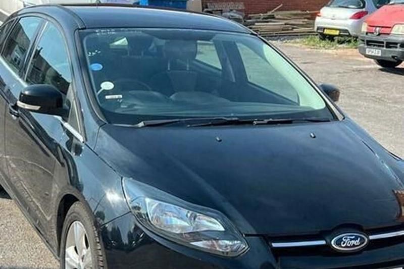Black Used 2012 Ford Focus Zetec Hatchback | £4,211 (Fair price) - Image 1/1