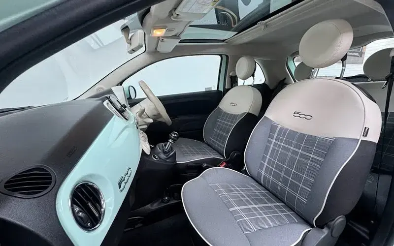 Used Fiat 500 Lounge 69 HP (50 kW) 2018 Green Hatchback