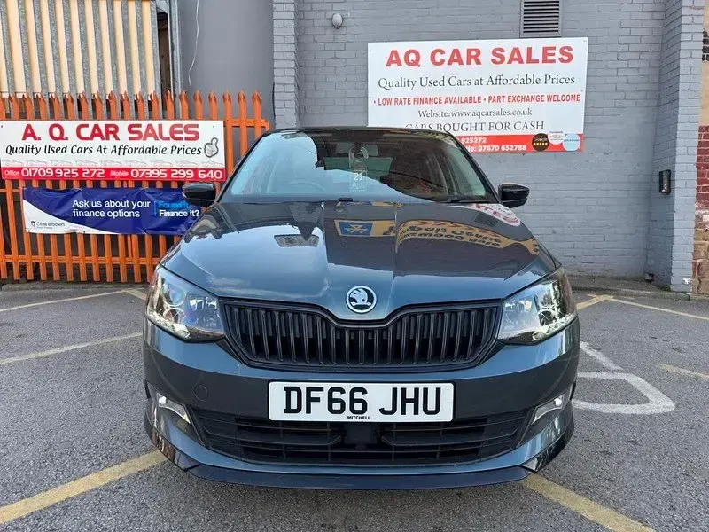 Usado Skoda Fabia Monte Carlo 2016 Gris Utilitario
