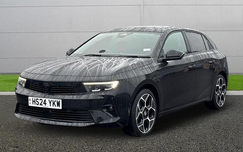 Used Vauxhall Astra Ultimate 131 HP (96 kW) 2024 Black Hatchback