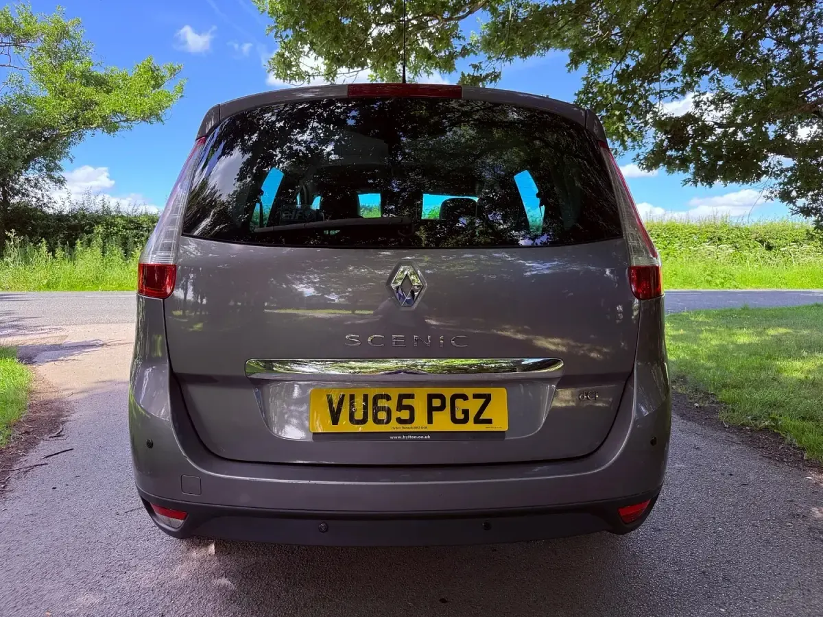 Used Renault Grand Scénic Dynamique 2015 Grey MPV