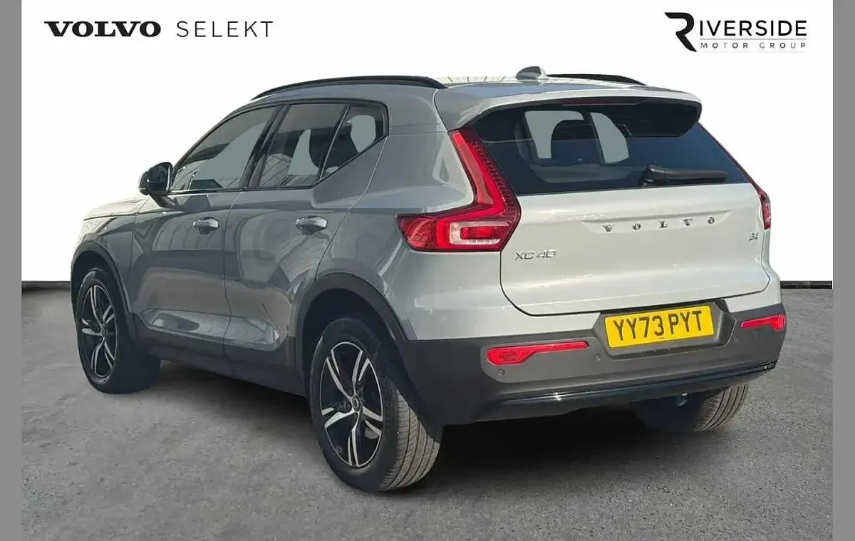Used Volvo XC40 Plus 197 HP (144 kW) 2023 Vapour grey SUV