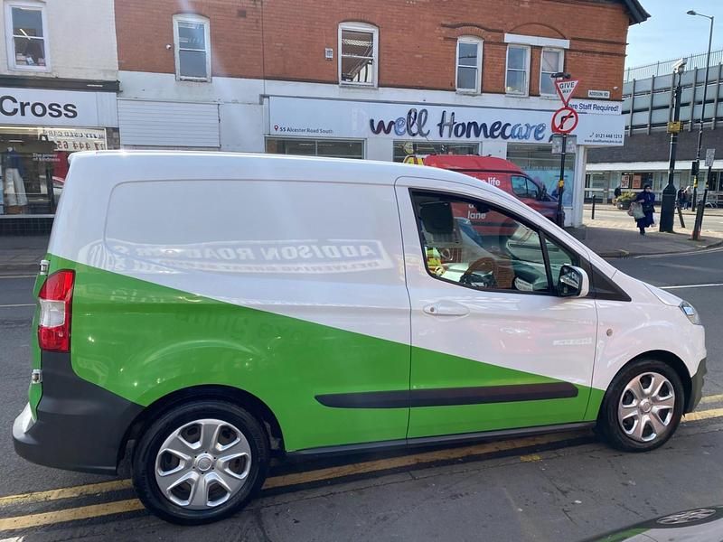 Used Ford Transit Trend 2017 White Van