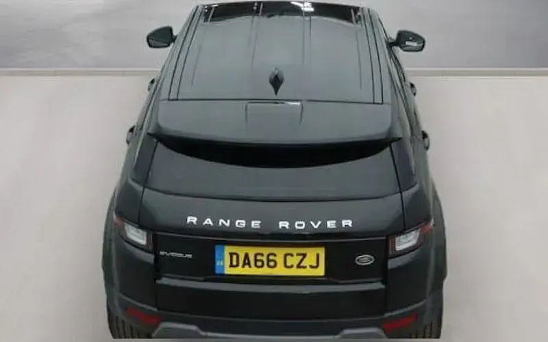 Used Land Rover Range Rover evoque SE 179 HP (131 kW) 2018 Hatchback