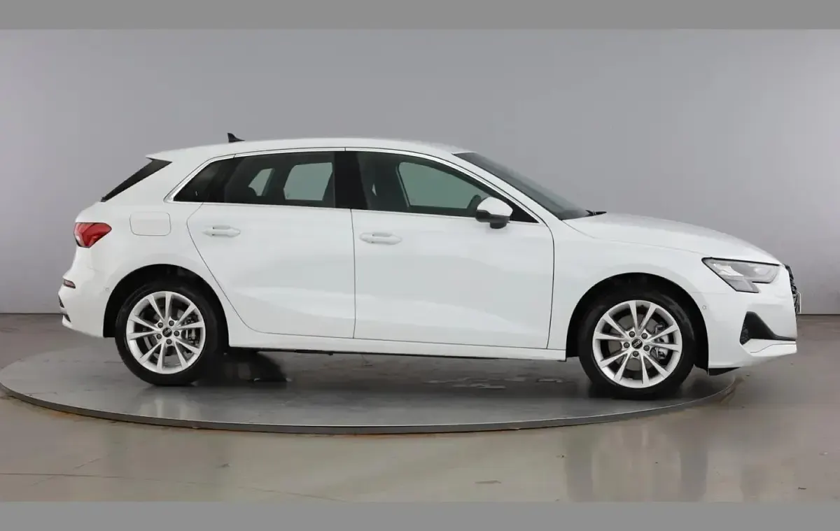 Used Audi A3 e-tron Sport 200 HP (147 kW) 2026 White Hatchback