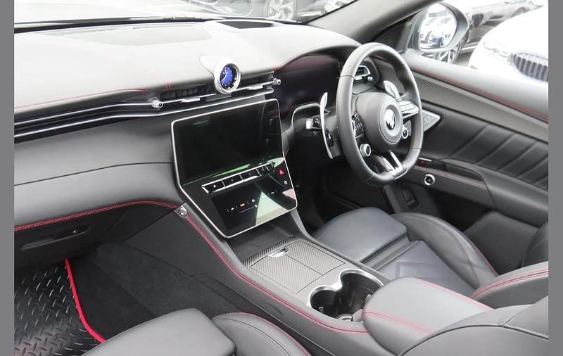 Used Maserati Grecale 530 HP (389 kW) 2024 Grey SUV