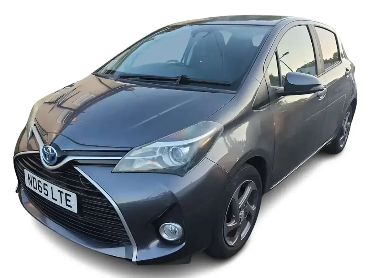 Used Toyota Yaris 101 HP (74 kW) 2016 Grey Hatchback