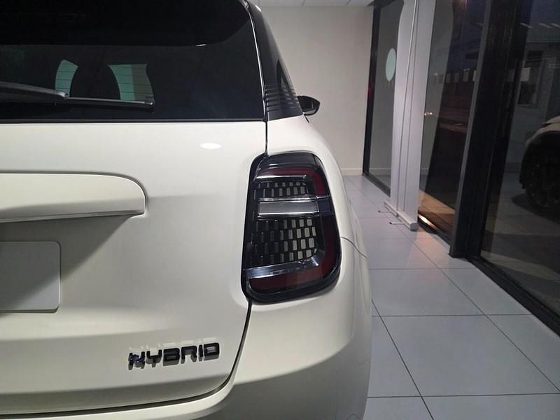 New Fiat 600 La Prima 134 HP (98 kW) 2025 White bicolour black roof Hatchback