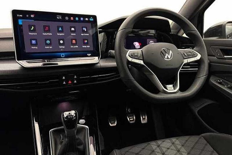 Used VW Golf VIII 150 HP (110 kW) 2025