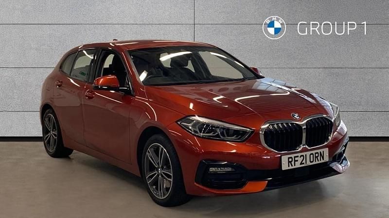 Used BMW 118 Sport Line 136 HP (100 kW) 2021 Sunset orange Hatchback