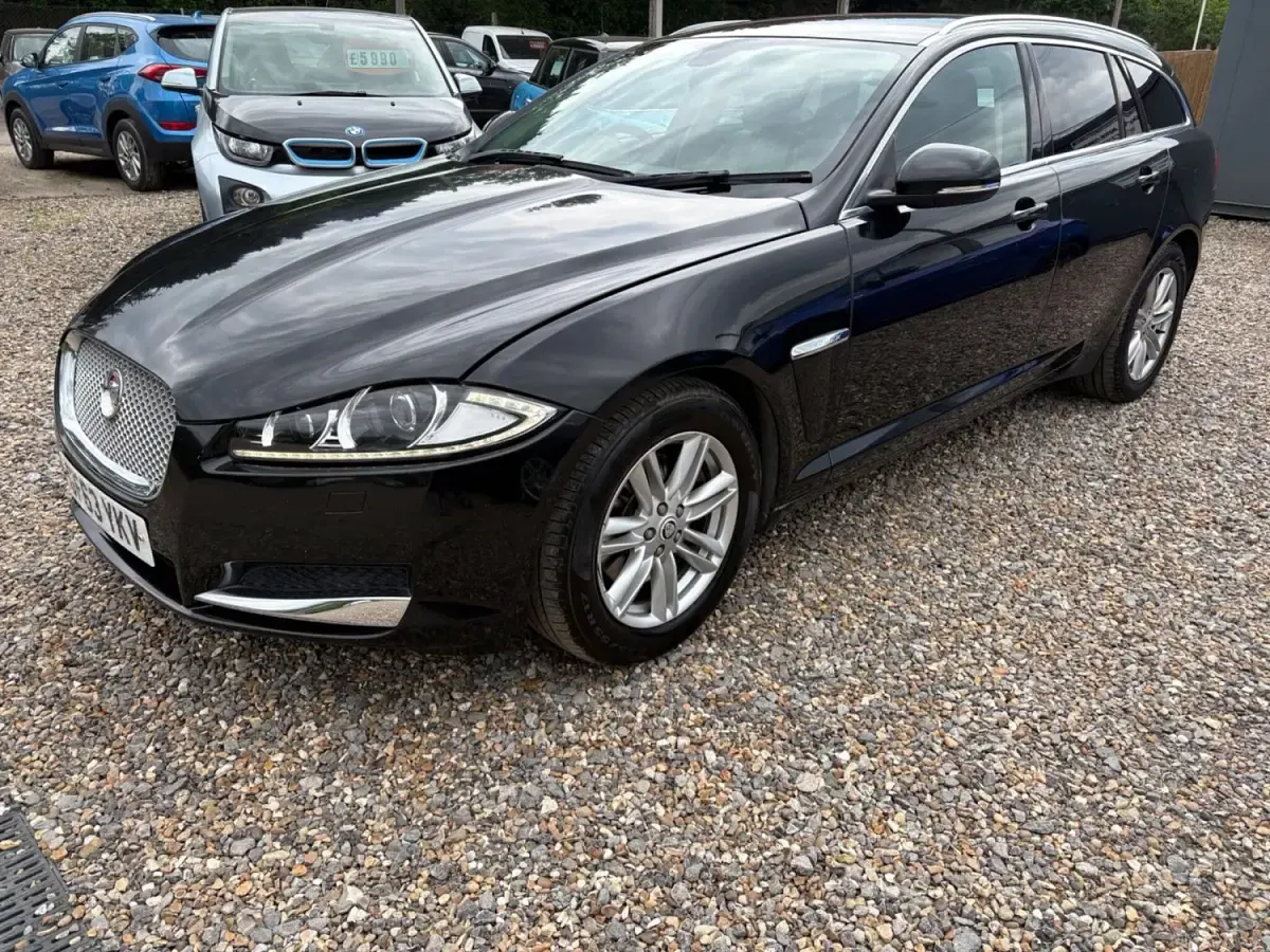 Second-hand Jaguar XF Luxury 2014 Negru Break