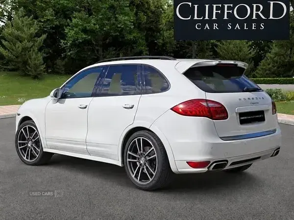 Used Porsche Cayenne Diesel 2012 White SUV