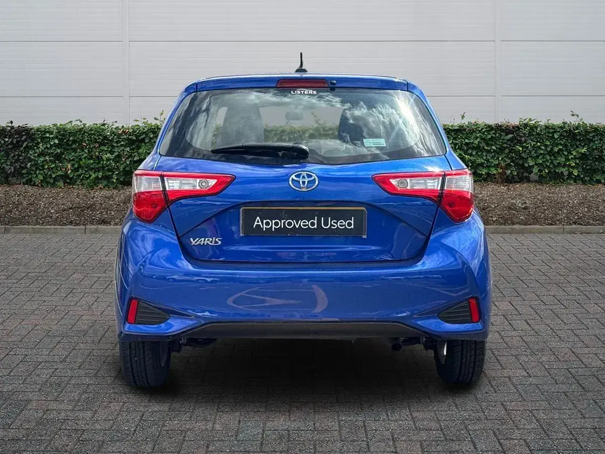 Used Toyota Yaris 2020 Blue Hatchback