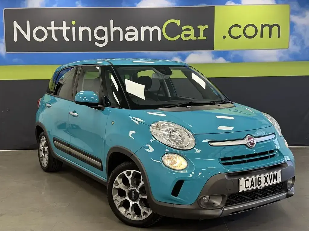 Used Fiat 500L Trekking 95 HP (69 kW) 2016 Blue MPV