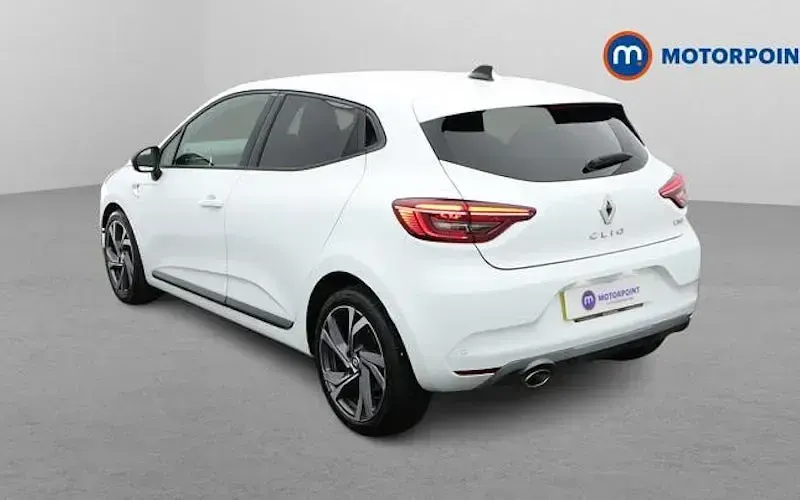 Used Renault Clio RS Line 90 HP (66 kW) 2023 White Hatchback