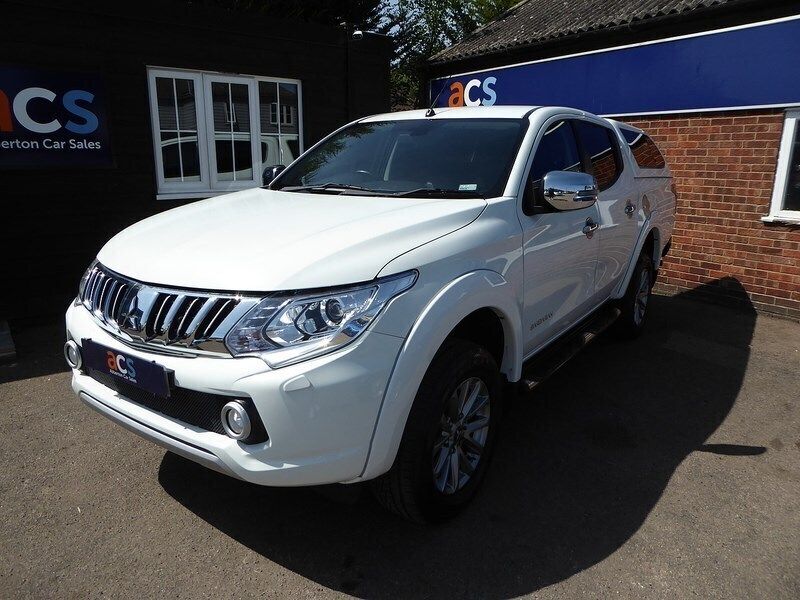 White Used 2016 Mitsubishi L200 Pickup | £13,495 (Fair price) - Image 1/3