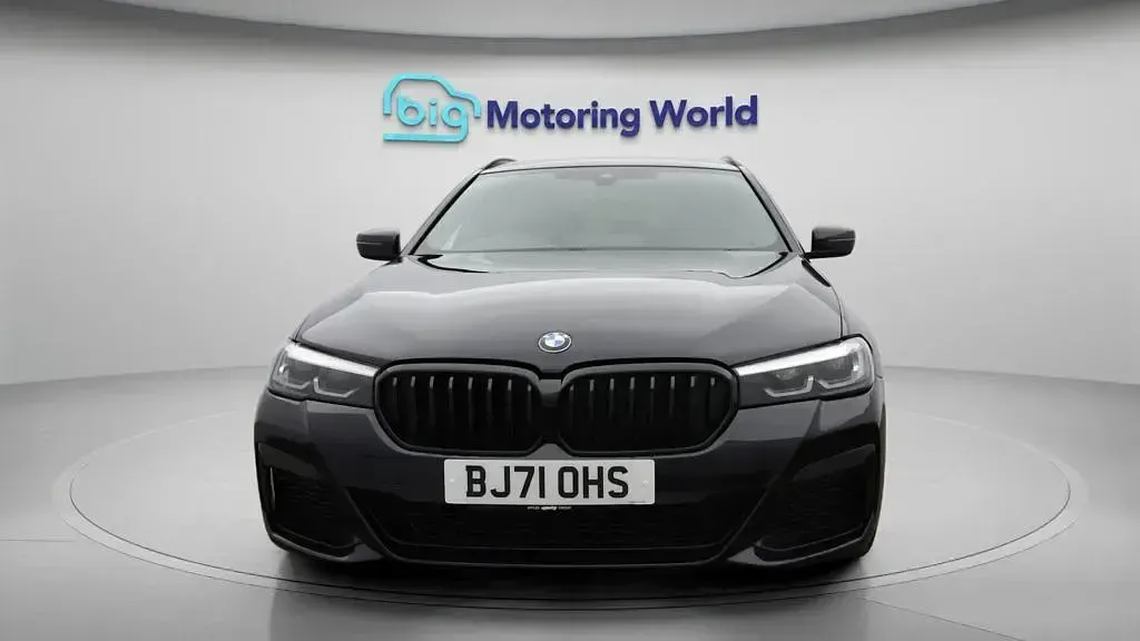 Used BMW 530 M Sport 286 HP (210 kW) 2021 Black Estate