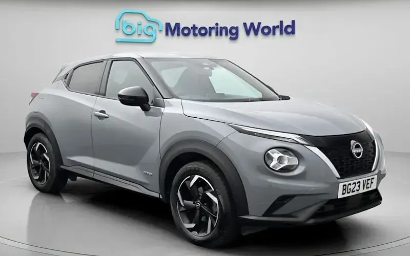 Begagnad Nissan Juke N-Connecta 143 HK (105 kW) 2023 SUV
