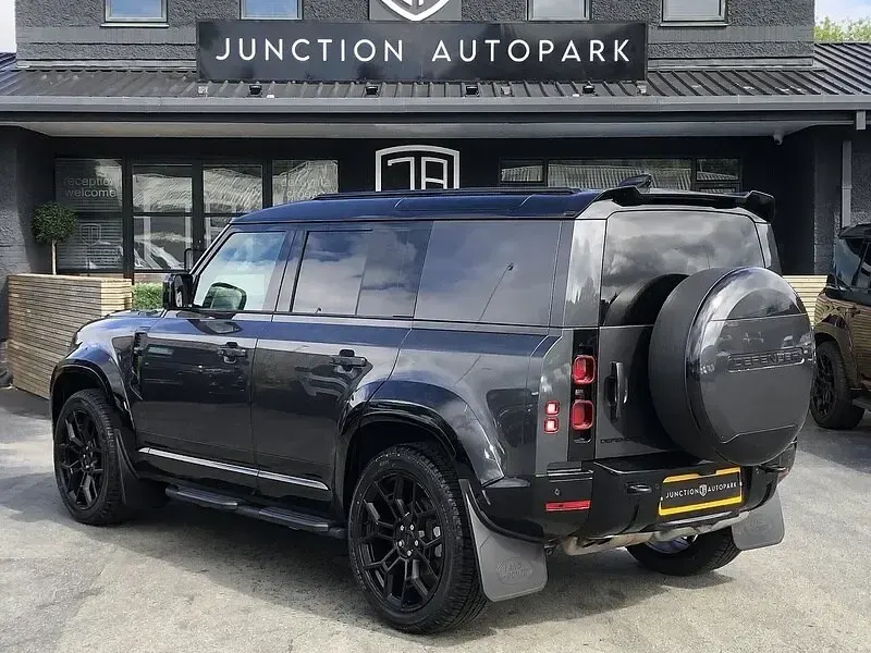 Used Land Rover Defender SE Dynamic 2024 Grey SUV