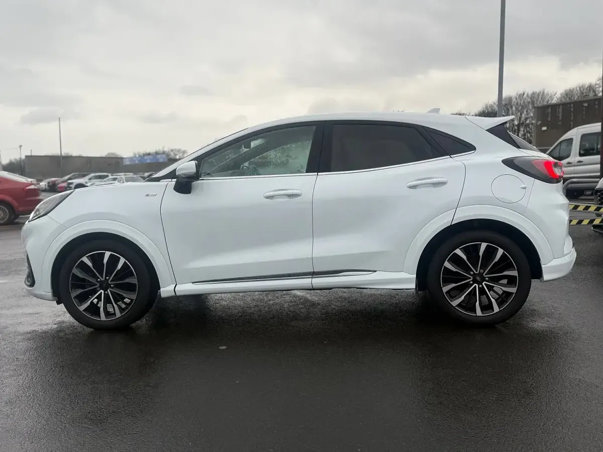 Used Ford Puma ST-Line 2022 Frozen white Hatchback