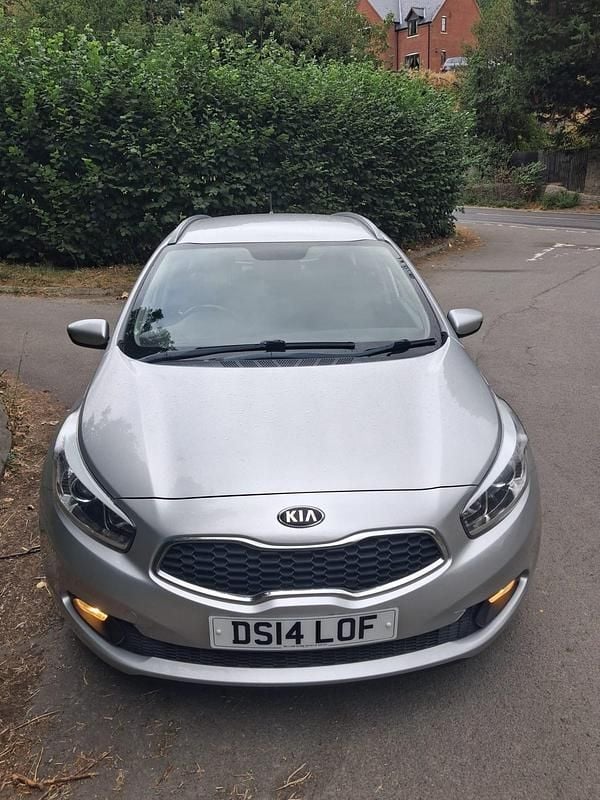 Silver Used 2014 Kia Ceed Estate | £3,995 (Super price) - Image 1/4