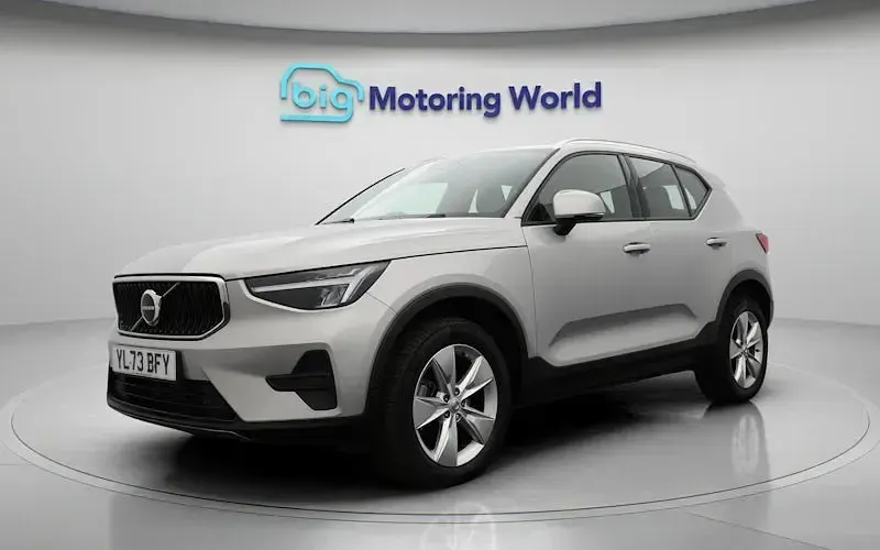 Used Volvo XC40 Core 163 HP (119 kW) 2026 SUV