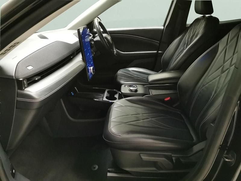 Used Ford Mustang Mach-E Standard Range 197 kW (269 HP) 2022 Black SUV